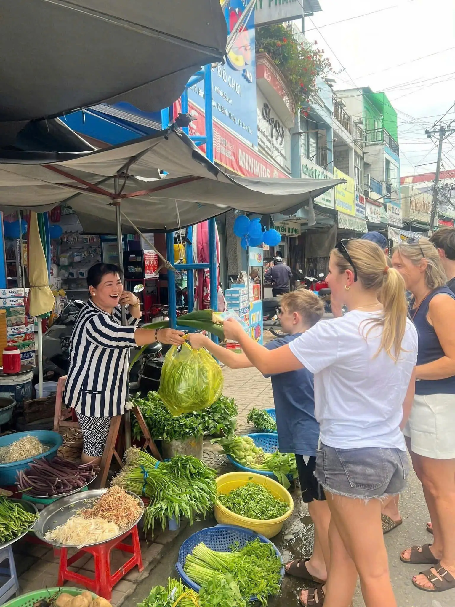 Marchés locaux de Can Tho: Gastronomie, Culture et Vie locale