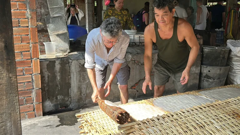 Cai Rang Floating Market Tour – Noodle Factory – Small Canal – Traditional Market